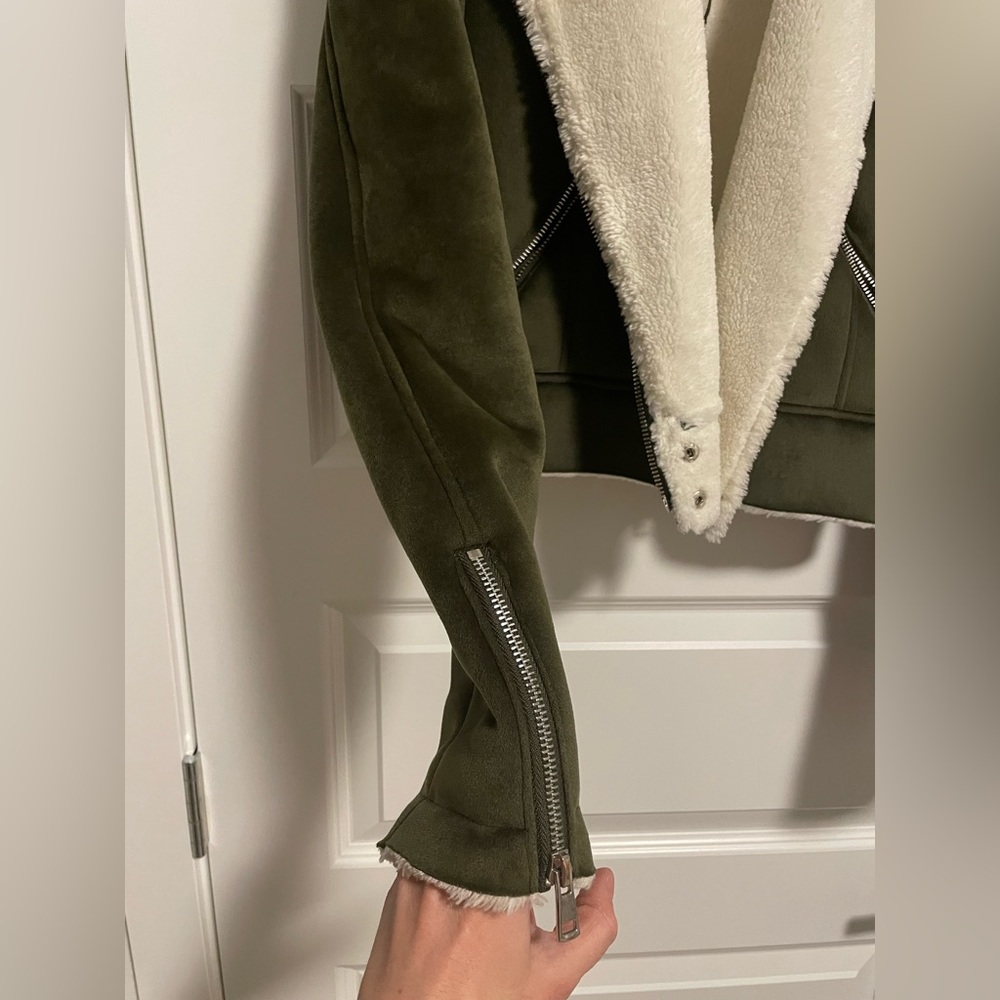 Cropped fall/winter jacket - Picture 3 of 5